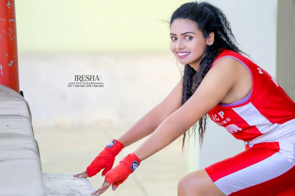 Iresha  - Sri Lankan Photoshoot Gallery (2)