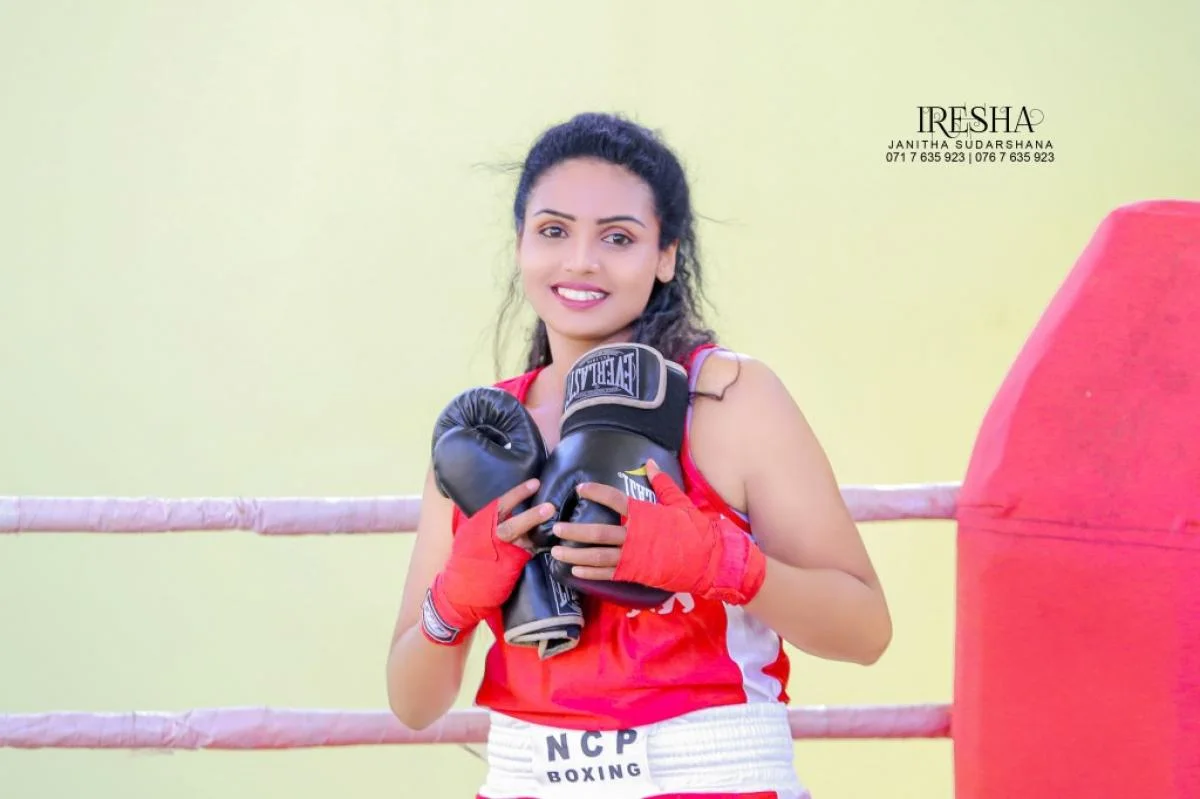Iresha  - Sri Lankan Photoshoot Gallery (4)