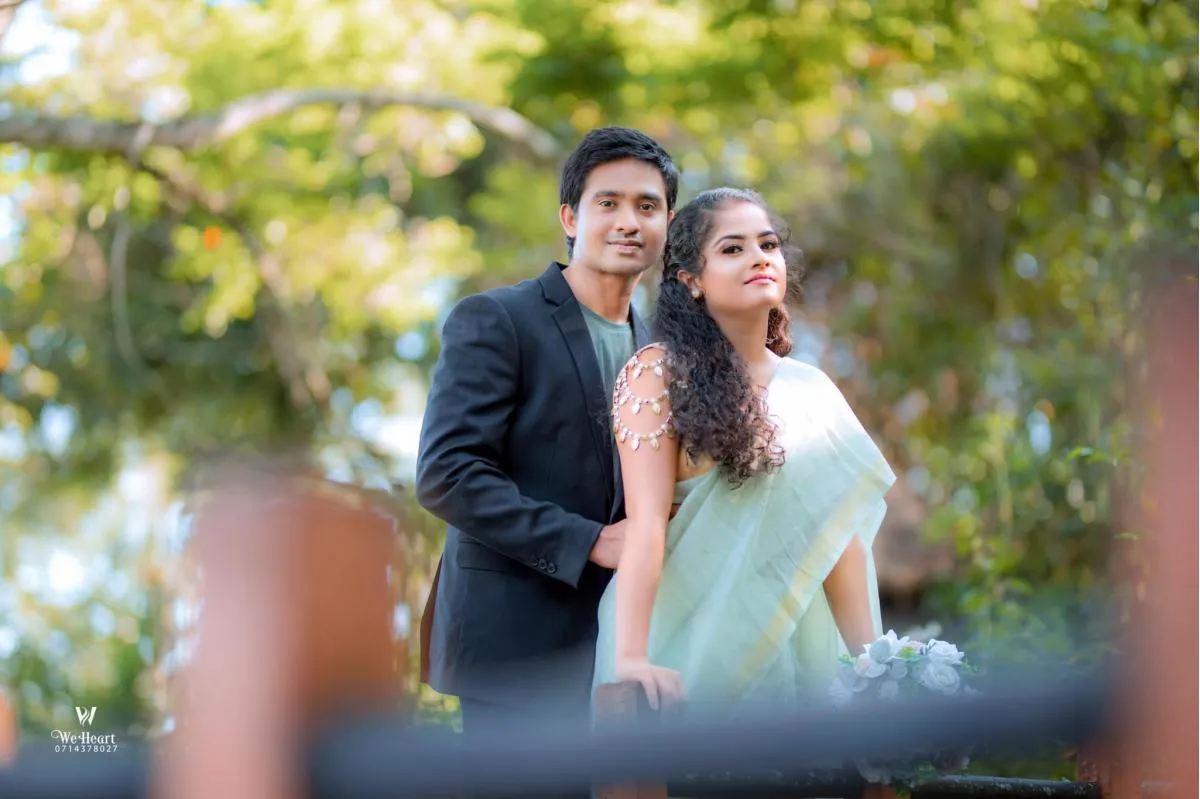 ASHANTH & SAGARI  - Sri Lankan Photoshoot Gallery (1)