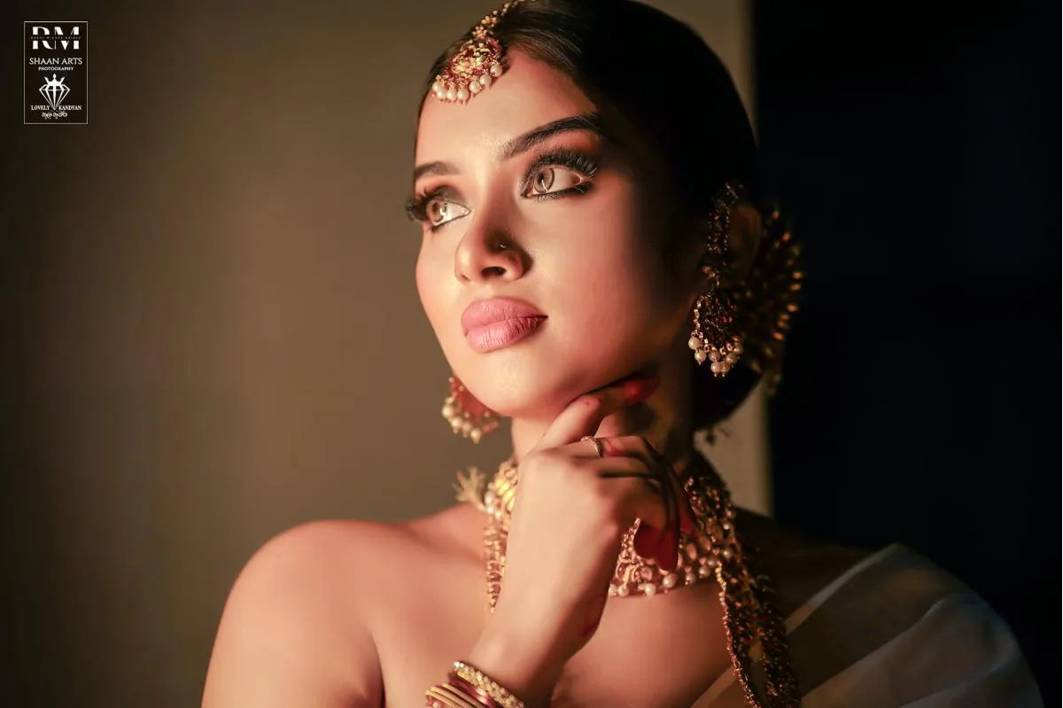 Ishu Jayarathna - Sri Lankan Photoshoot Gallery (1)