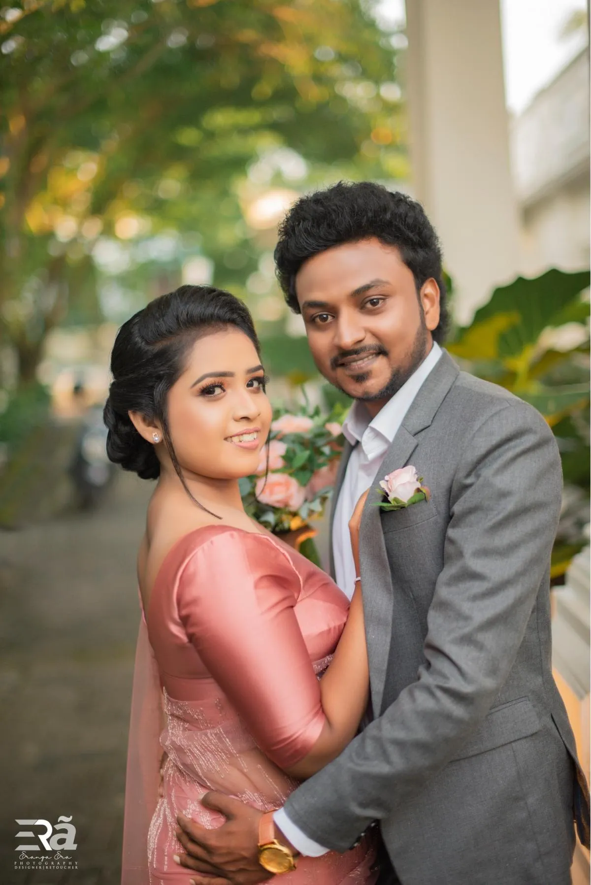 Dilum & Pawani - Sri Lankan Photoshoot Gallery (1)