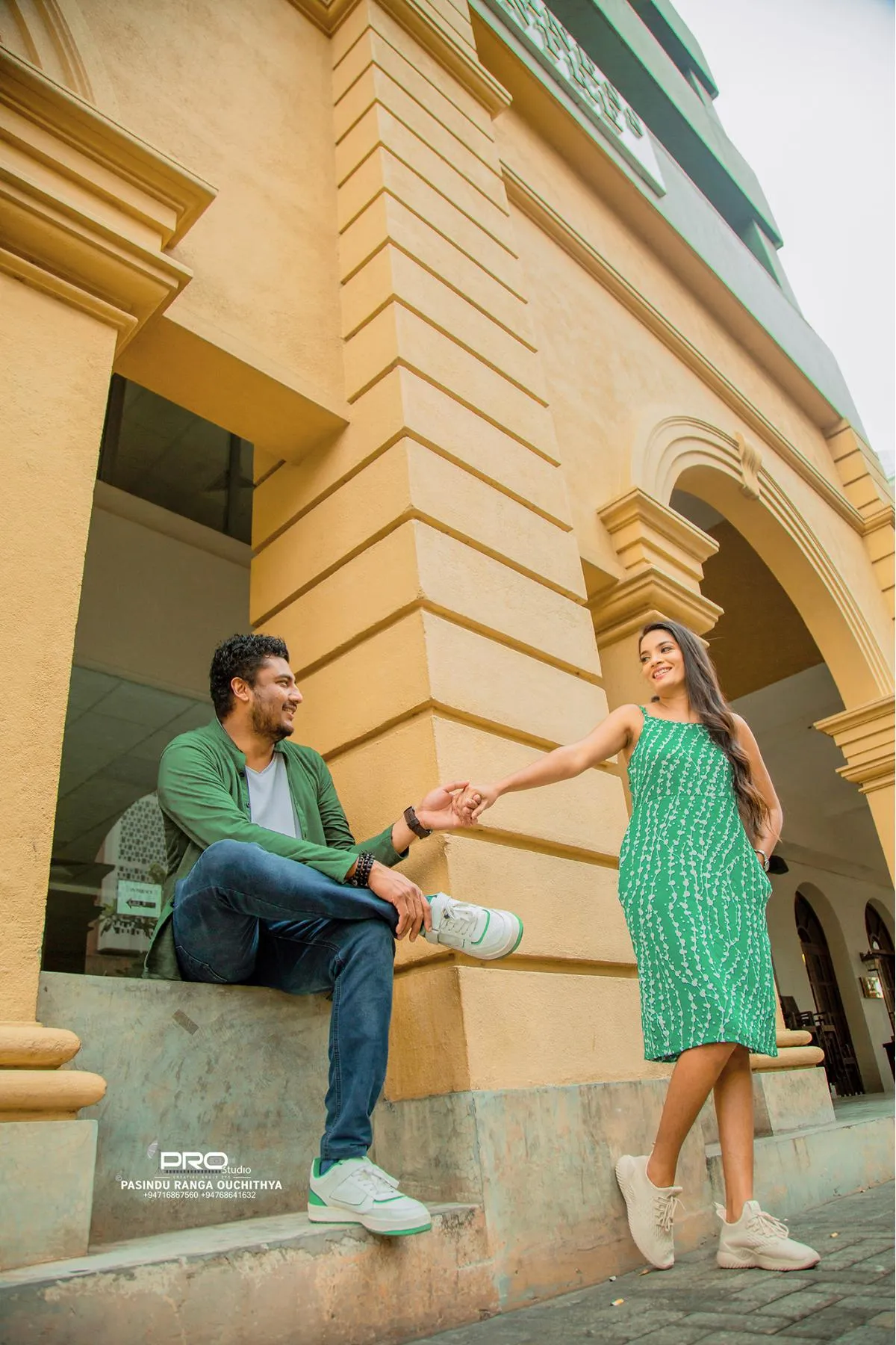 Sewwandi & Tharindu - Sri Lankan Photoshoot Gallery (1)