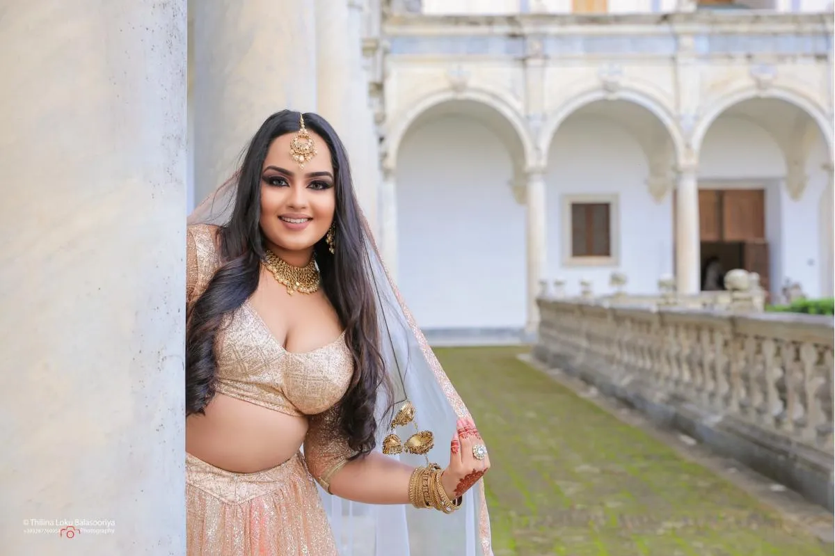 Dulni Naveesha - Sri Lankan Photoshoot Gallery (1)