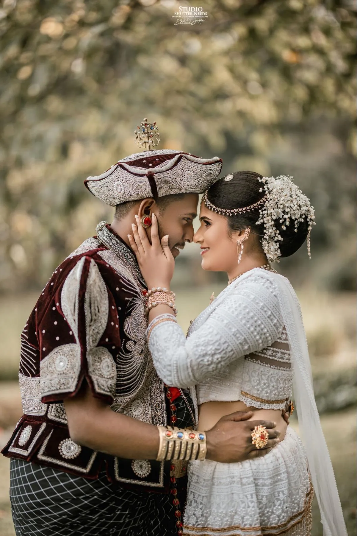 Apoorwa & Manoj - Sri Lankan Photoshoot Gallery (1)