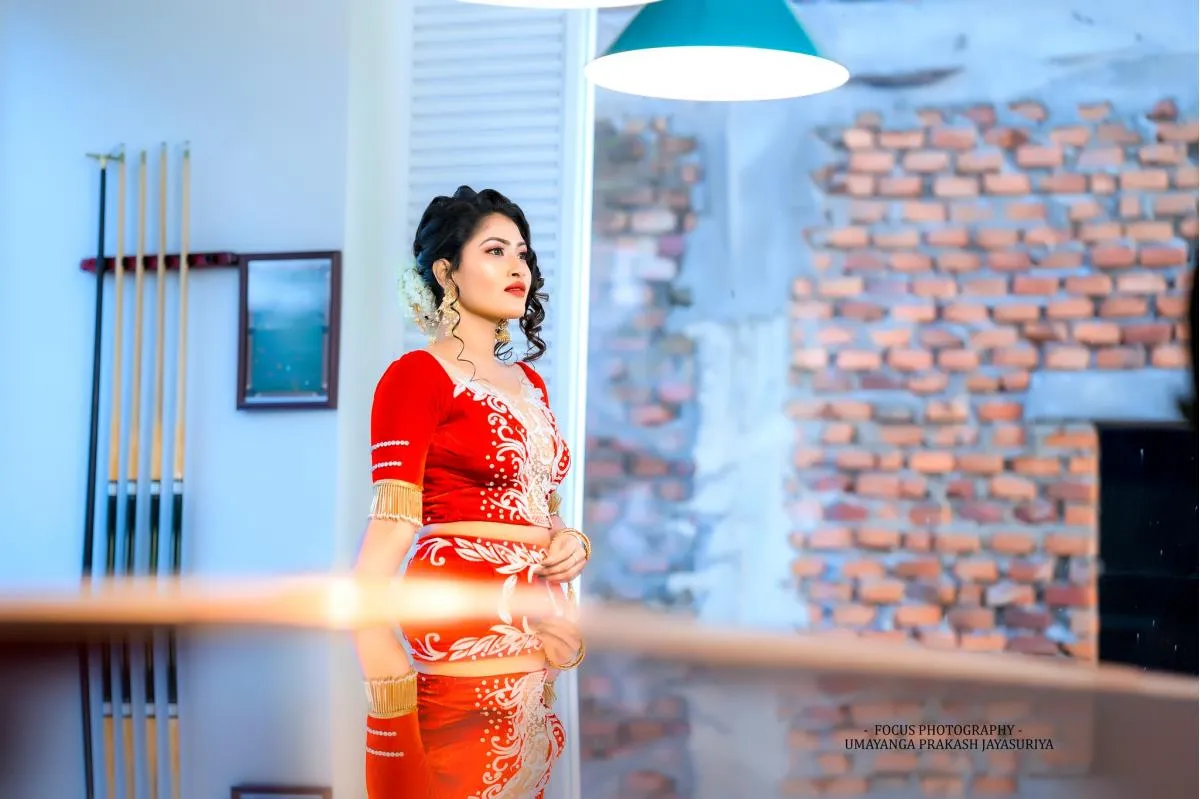 THAKSHILA - Sri Lankan Photoshoot Gallery (1)