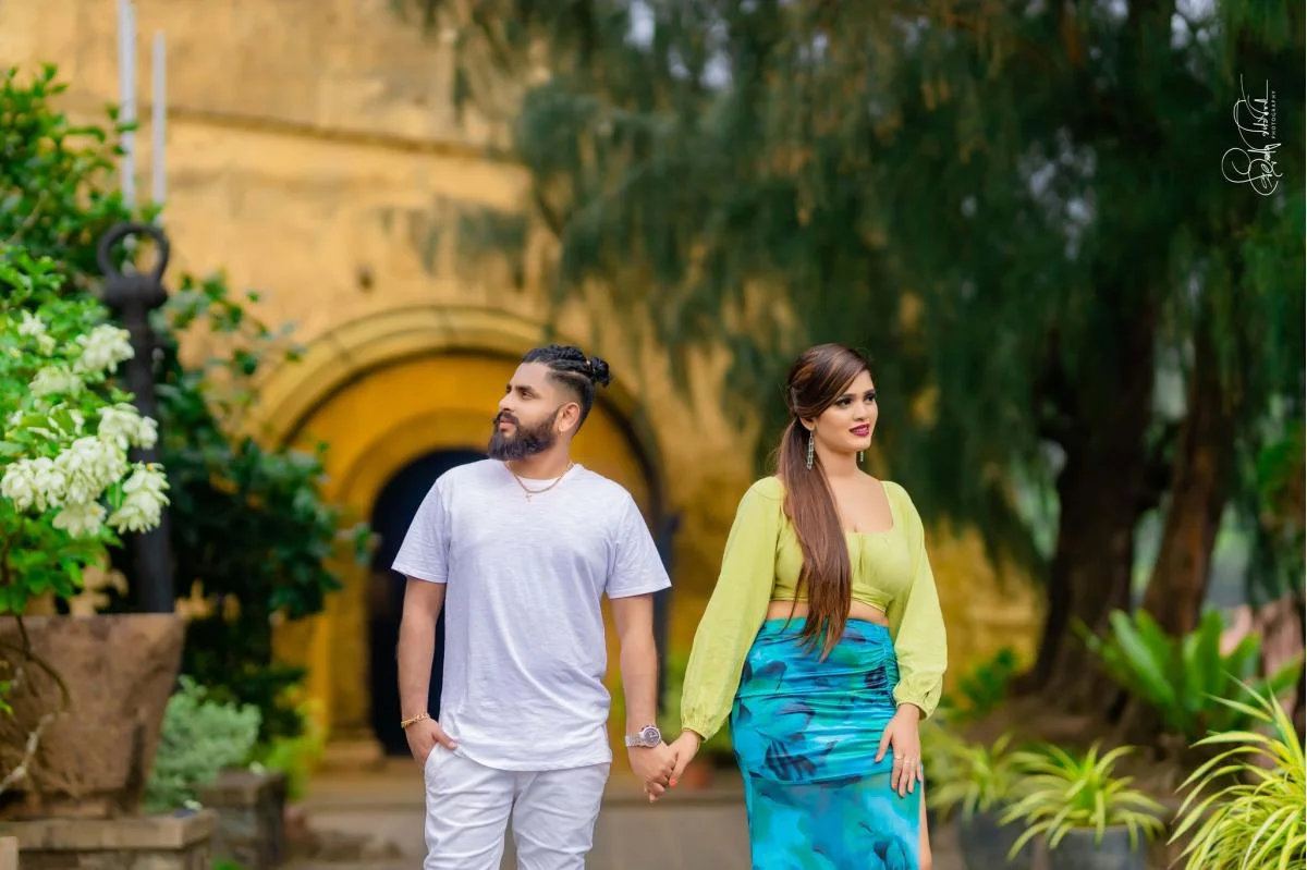 PAVIHRA & LAHIRU - Sri Lankan Photoshoot Gallery (2)