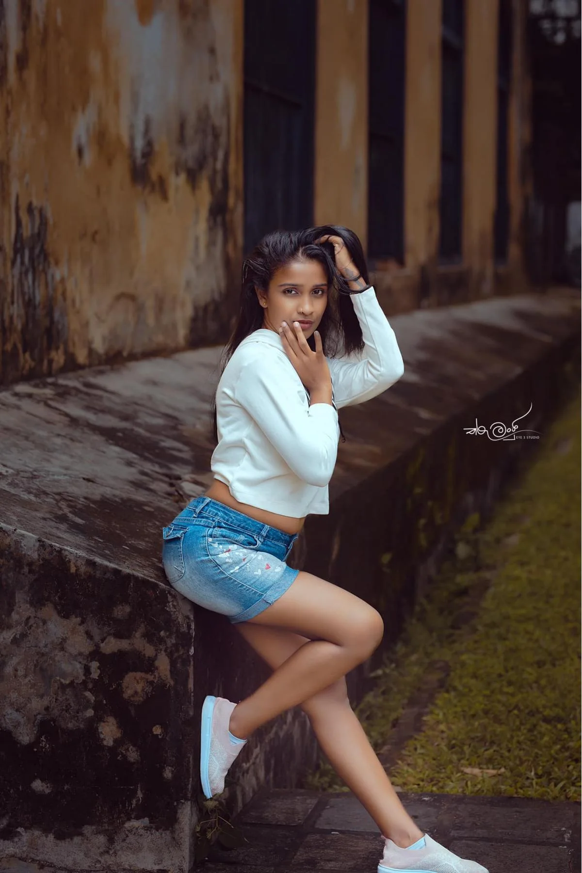 Sadeesha  - Sri Lankan Photoshoot Gallery (2)