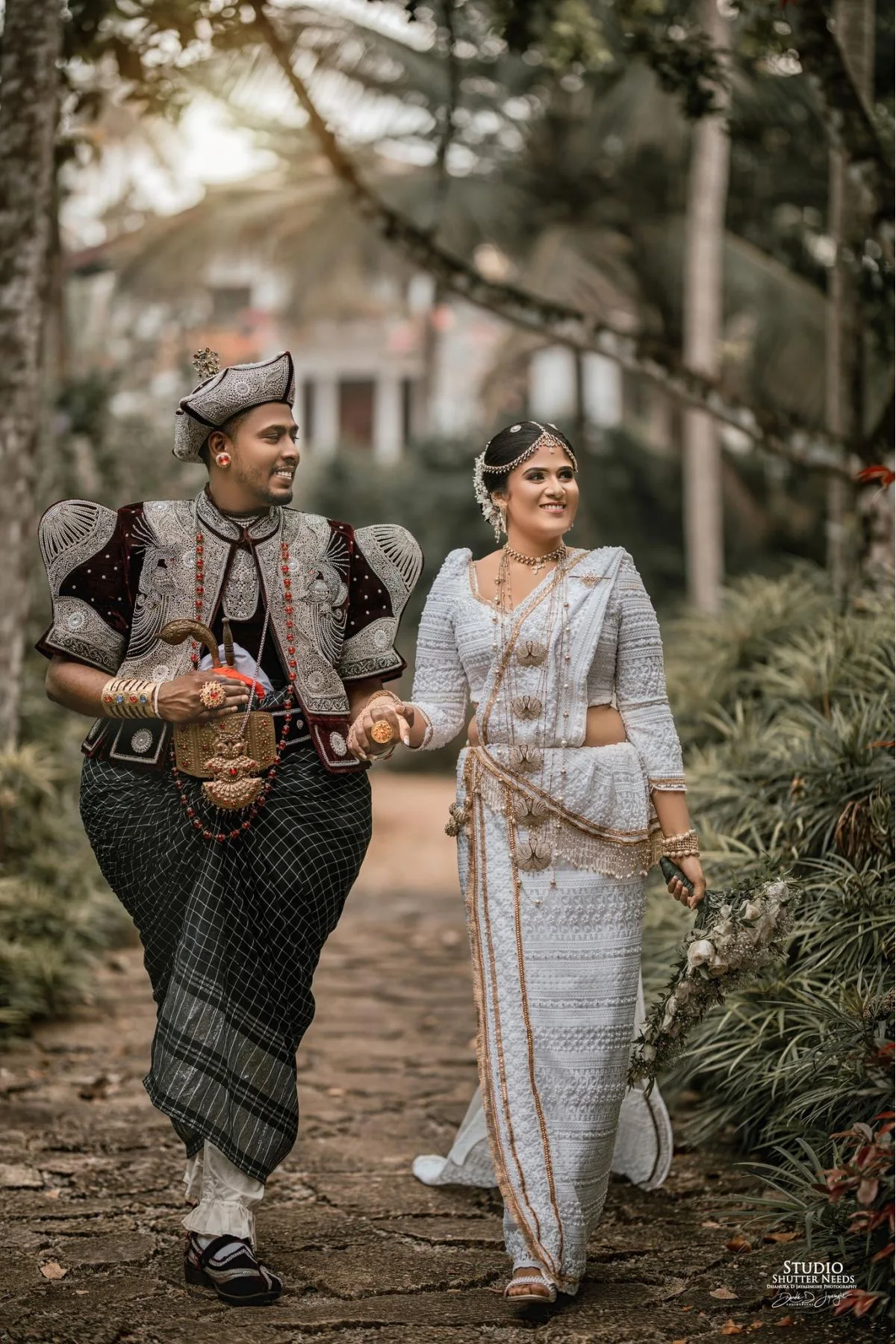 Apoorwa & Manoj - Sri Lankan Photoshoot Gallery (2)