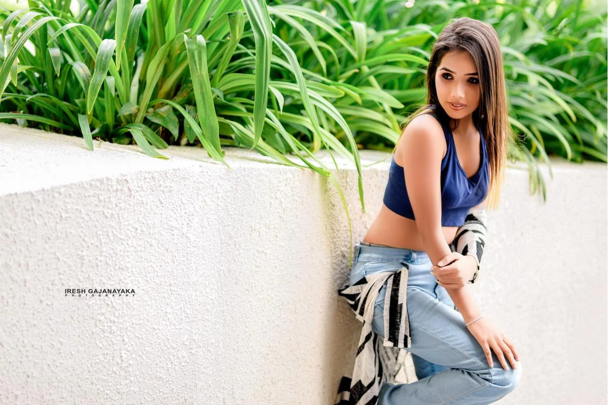 Dulmi - Sri Lankan Photoshoot Gallery (2)