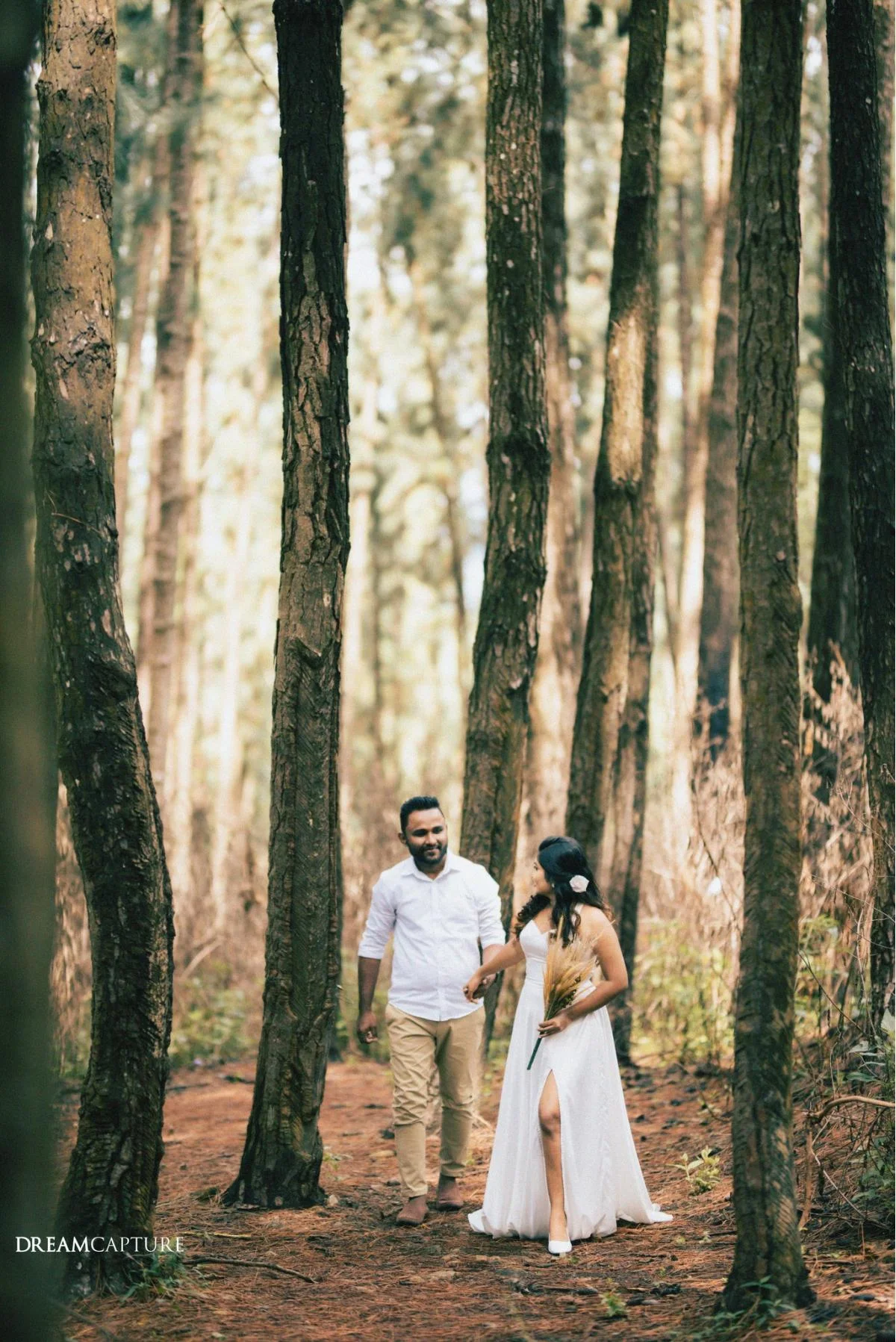 ANUPAMA & ISHARI  - Sri Lankan Photoshoot Gallery (4)