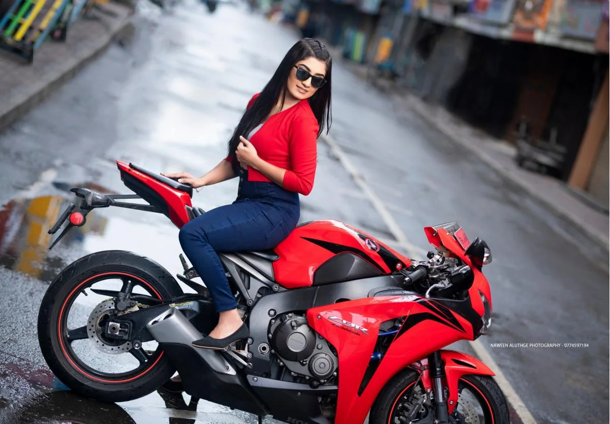 Buddhika & Hashani - Sri Lankan Photoshoot Gallery (4)