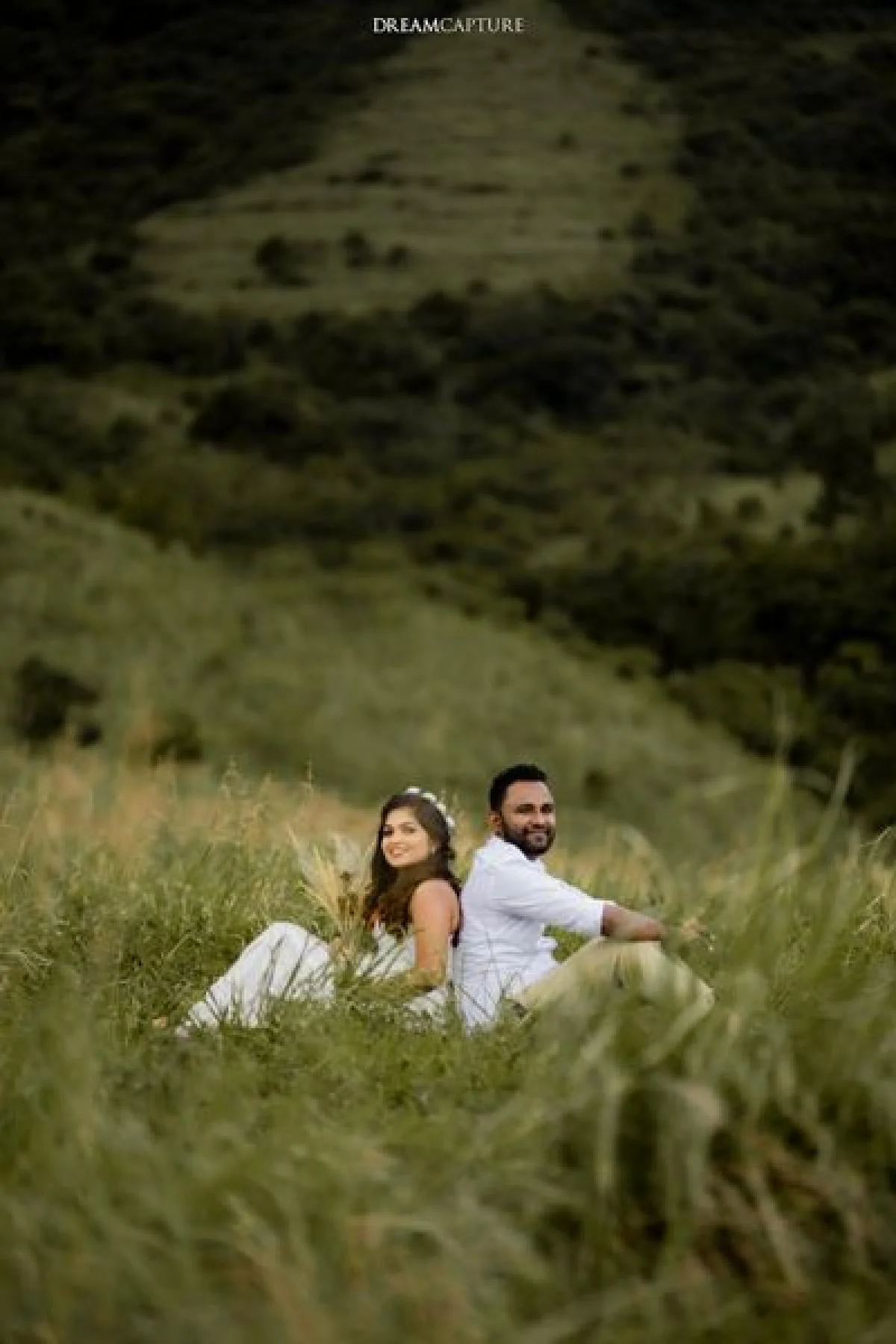 ANUPAMA & ISHARI  - Sri Lankan Photoshoot Gallery (8)