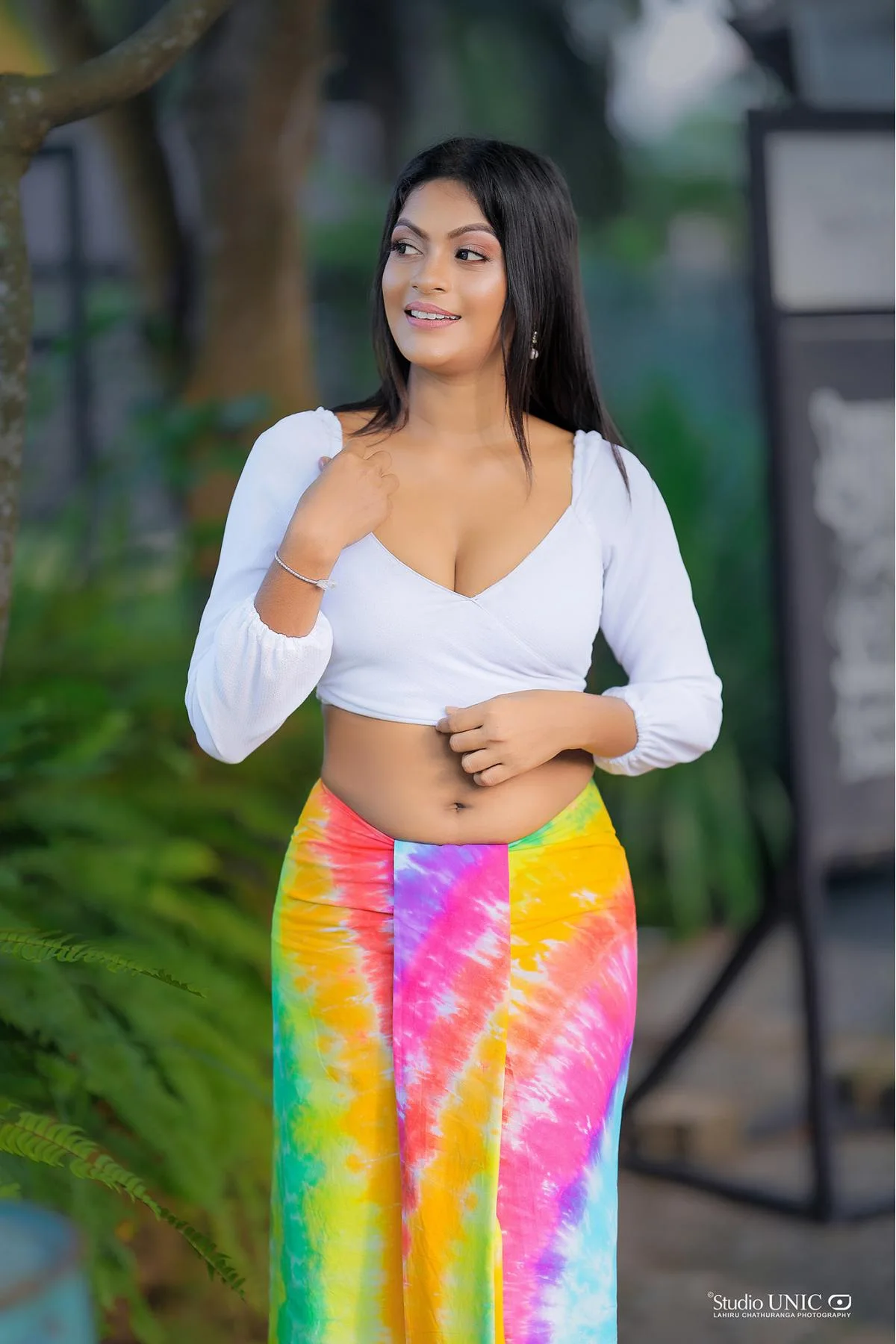 Nikeshala & Diwya - Sri Lankan Photoshoot Gallery (7)