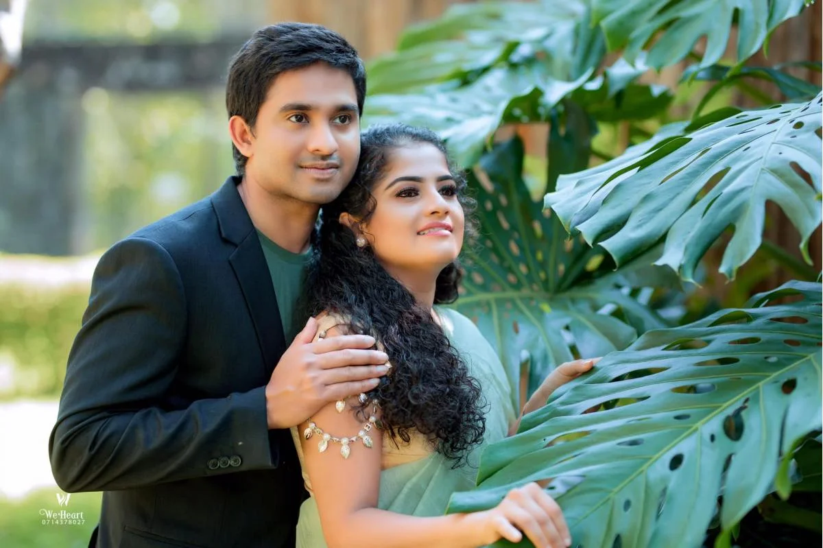 ASHANTH & SAGARI  - Sri Lankan Photoshoot Gallery (3)