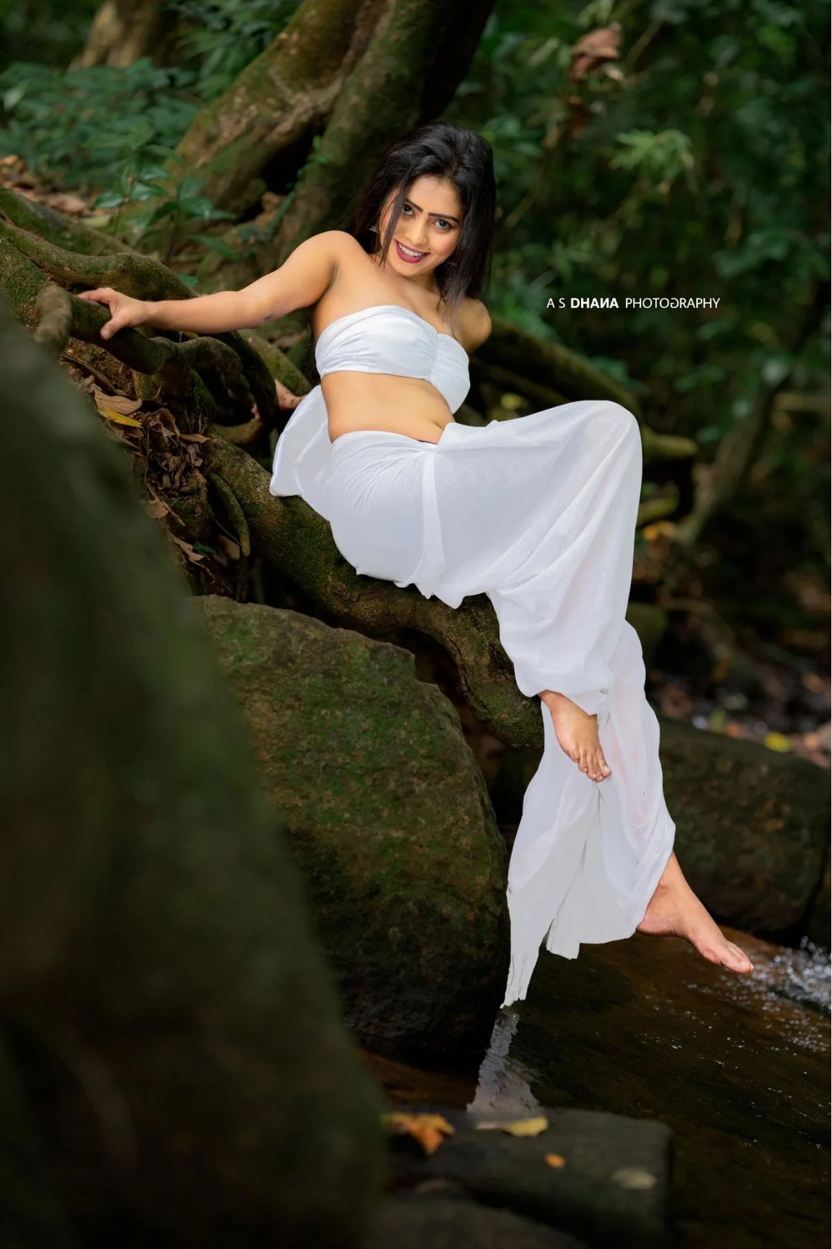 SETHU UPANIRUHARA - Sri Lankan Photoshoot Gallery (4)