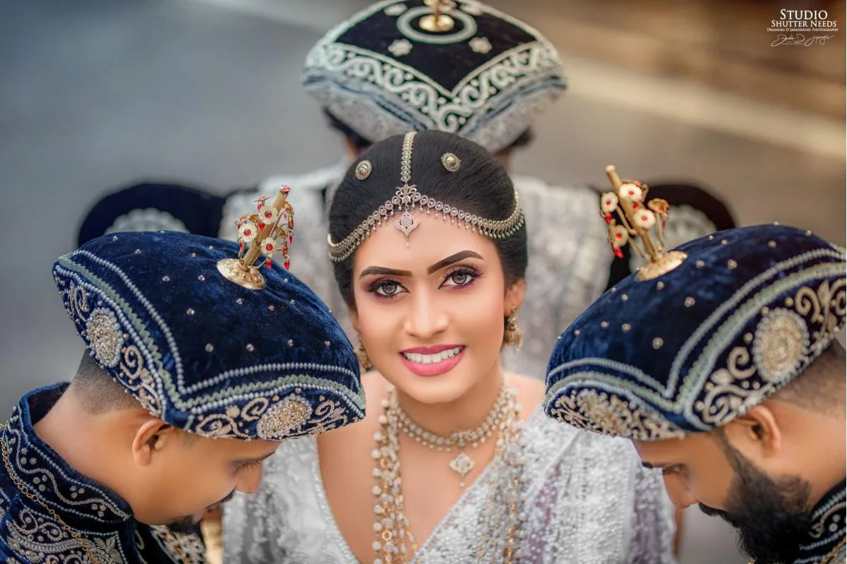 Hansani  &  Dilruk - Sri Lankan Photoshoot Gallery (4)