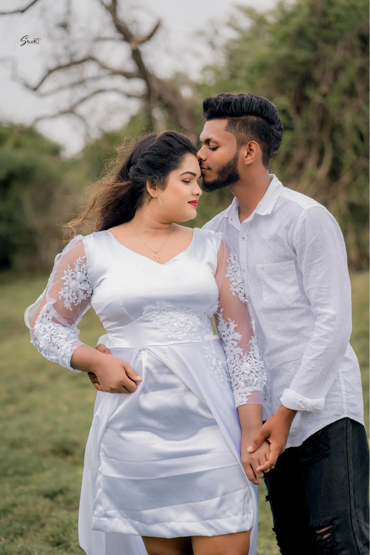 Sathsara & Gimhani - Sri Lankan Photoshoot Gallery (5)
