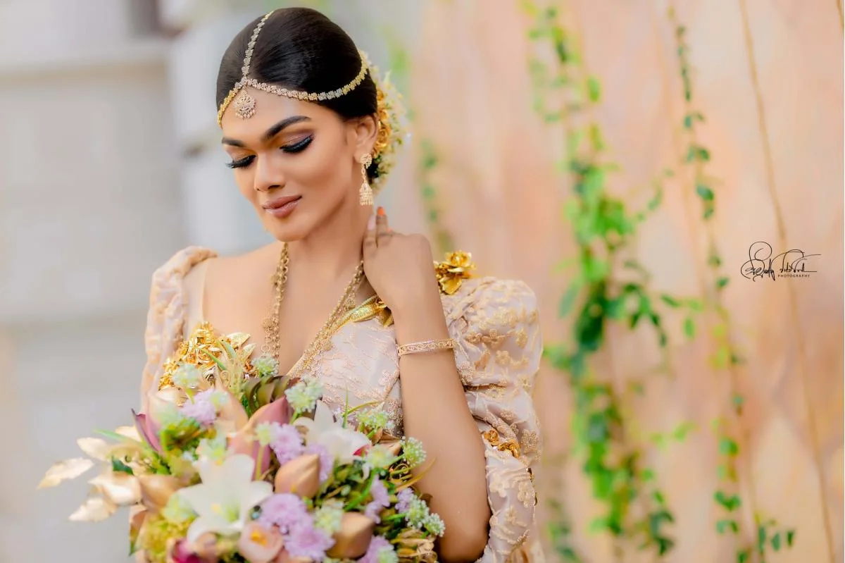Yaara & Goyum - Sri Lankan Photoshoot Gallery (7)