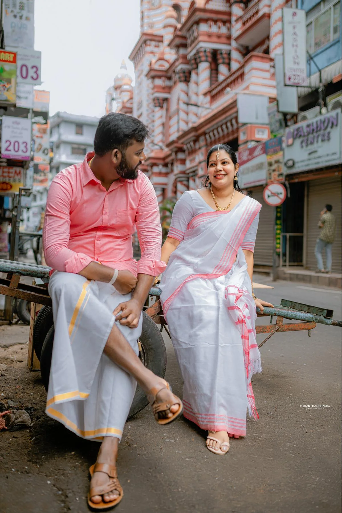 RAVINDU & THAKSHILA - Sri Lankan Photoshoot Gallery (4)