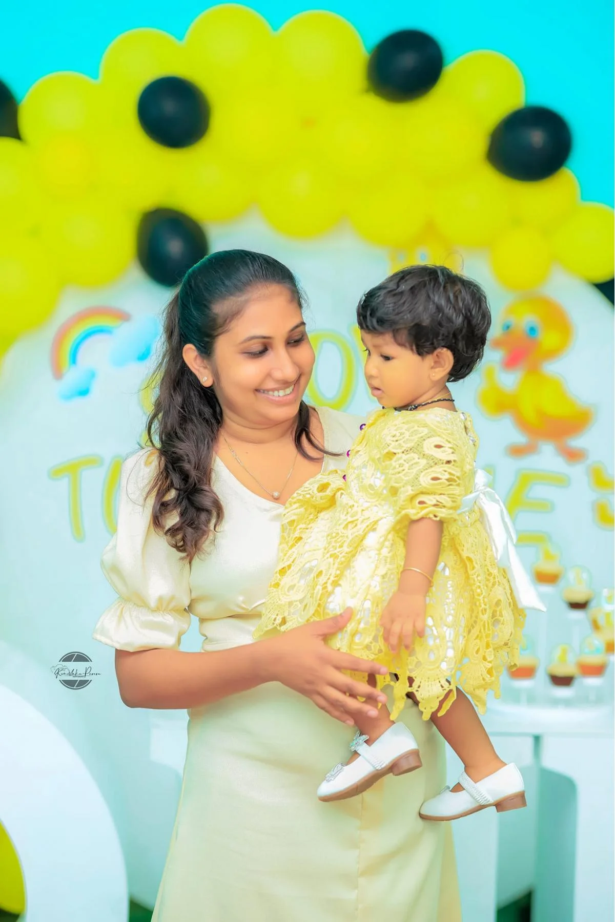 Seyona 1st birthday - Sri Lankan Photoshoot Gallery (4)