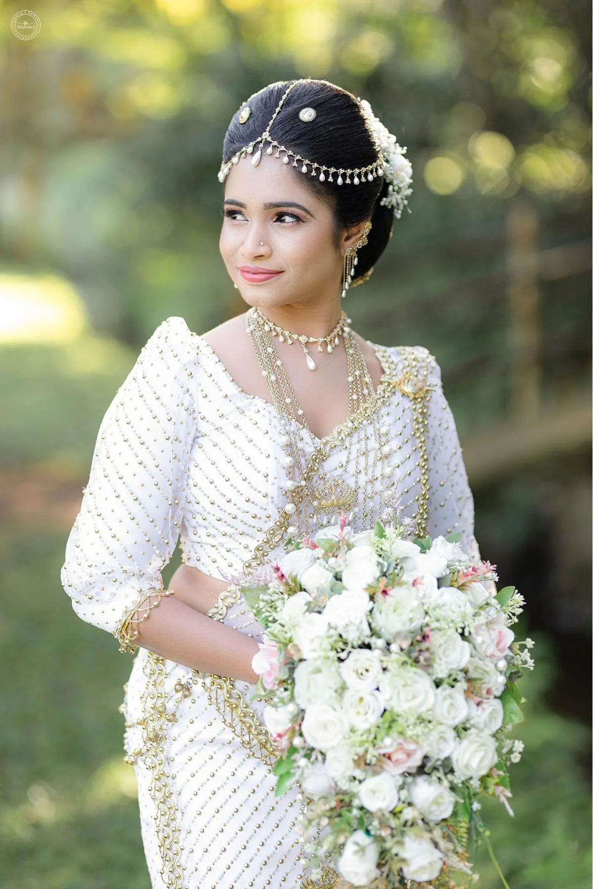Gimhani & Dhananjaya - Sri Lankan Photoshoot Gallery (4)