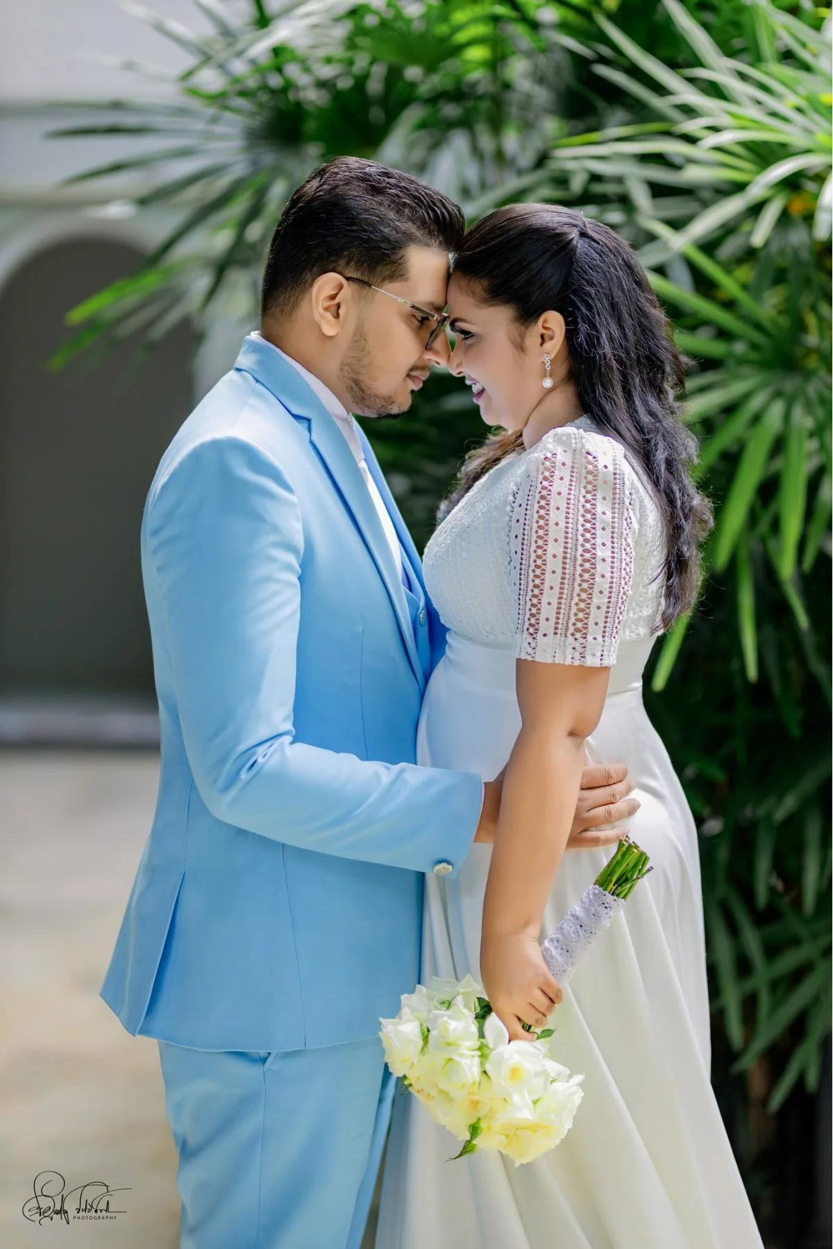 RANDIKA & RANDIKA - Sri Lankan Photoshoot Gallery (4)