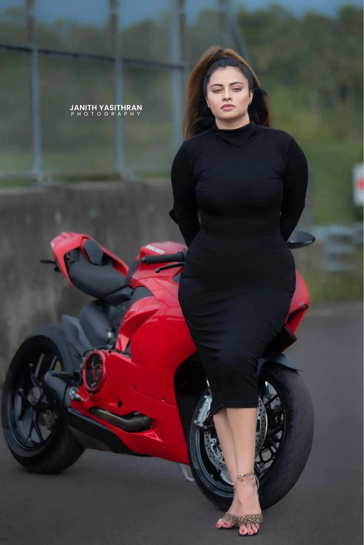 Sarah Sangz - Sri Lankan Photoshoot Gallery (5)