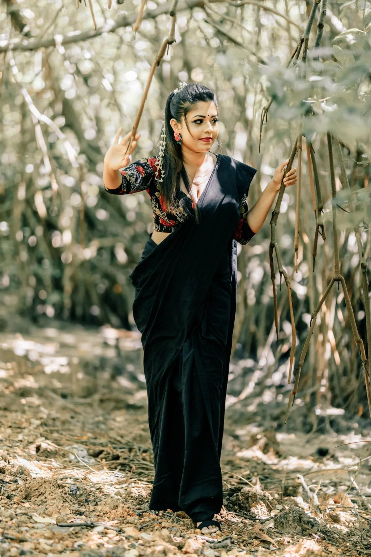 Anu Kulathilake - Sri Lankan Photoshoot Gallery (5)