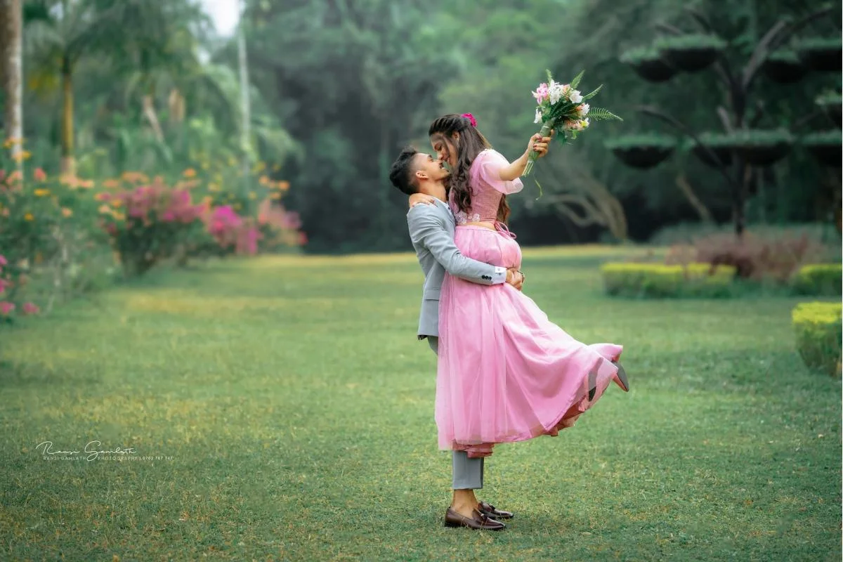 Hiru & Sisitha - Sri Lankan Photoshoot Gallery (7)