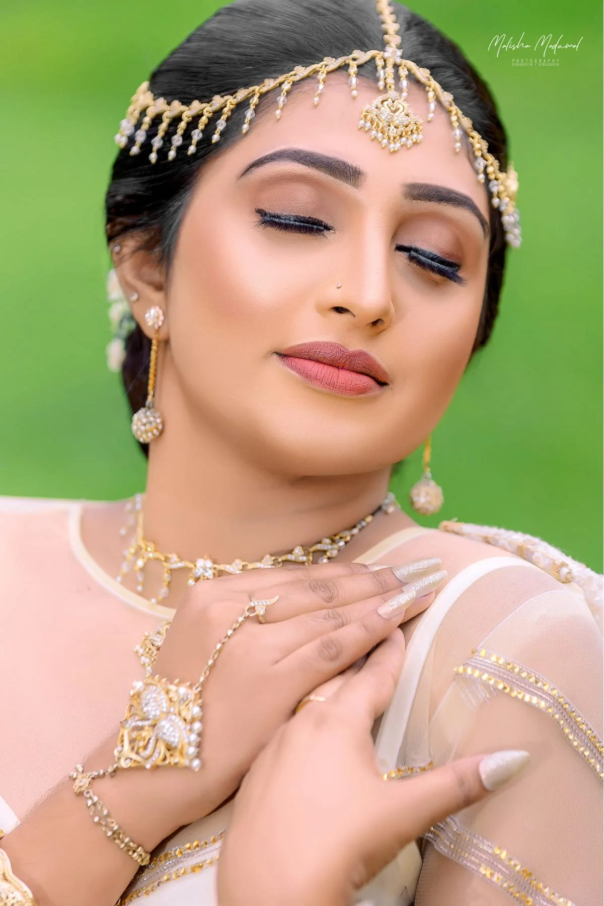 Ishu Hettiarchchi - Sri Lankan Photoshoot Gallery (5)