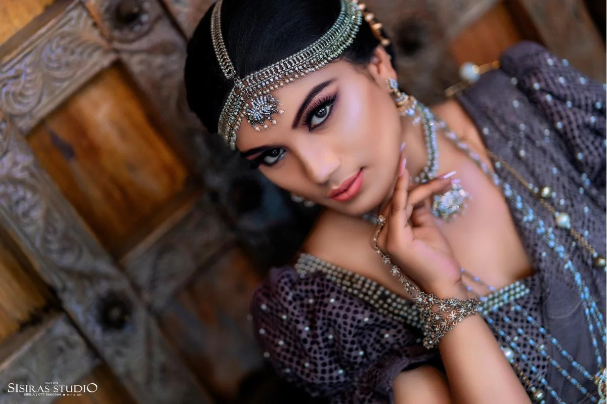 Malindu & Ishara - Sri Lankan Photoshoot Gallery (5)
