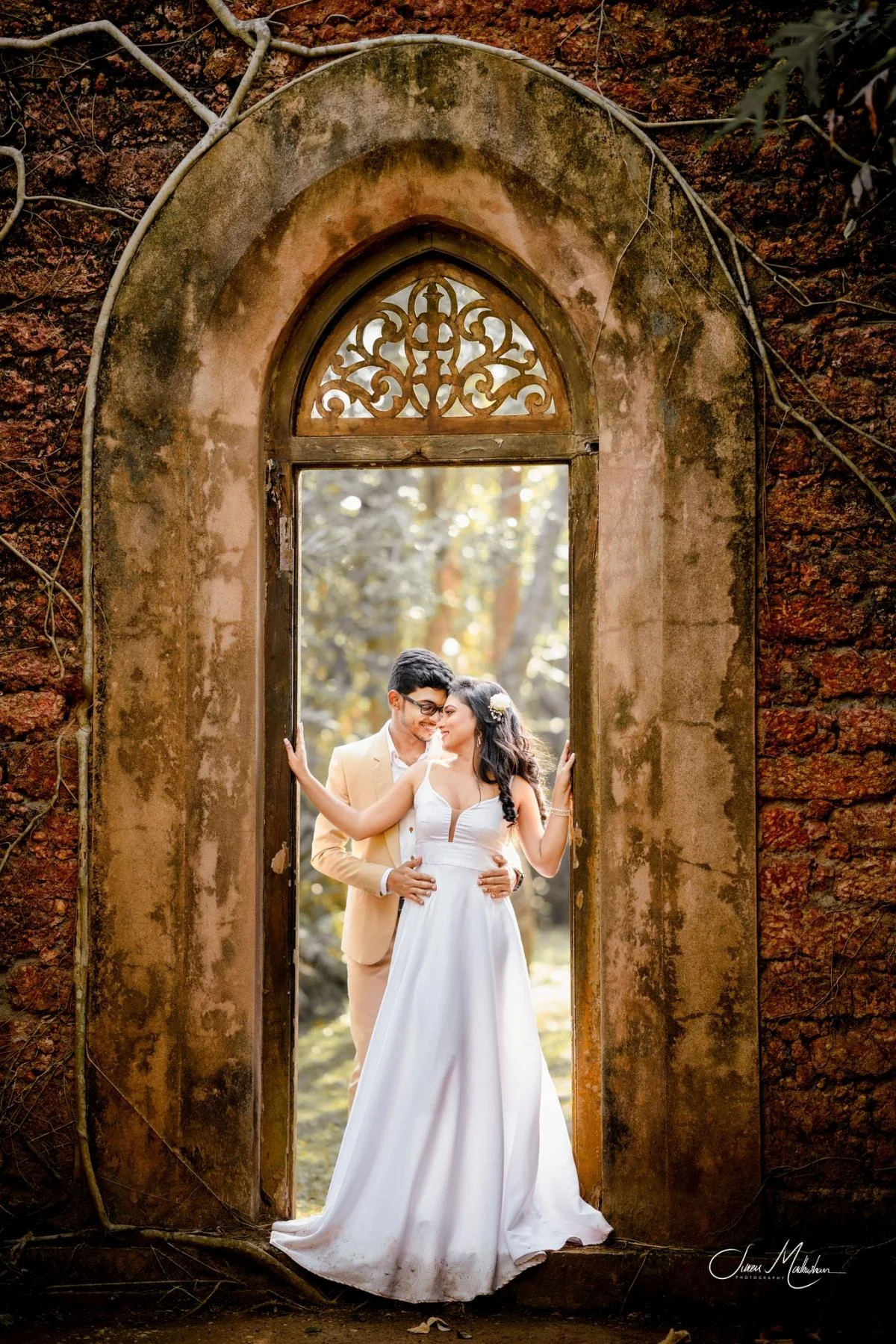 Wasana & Buddhika - Sri Lankan Photoshoot Gallery (5)