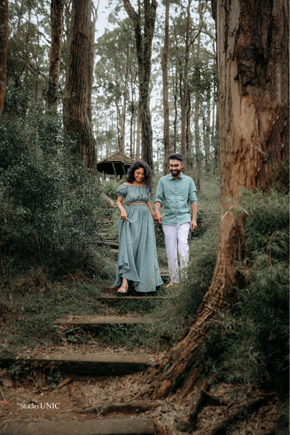 SANARI & NAVEEN - Sri Lankan Photoshoot Gallery (5)