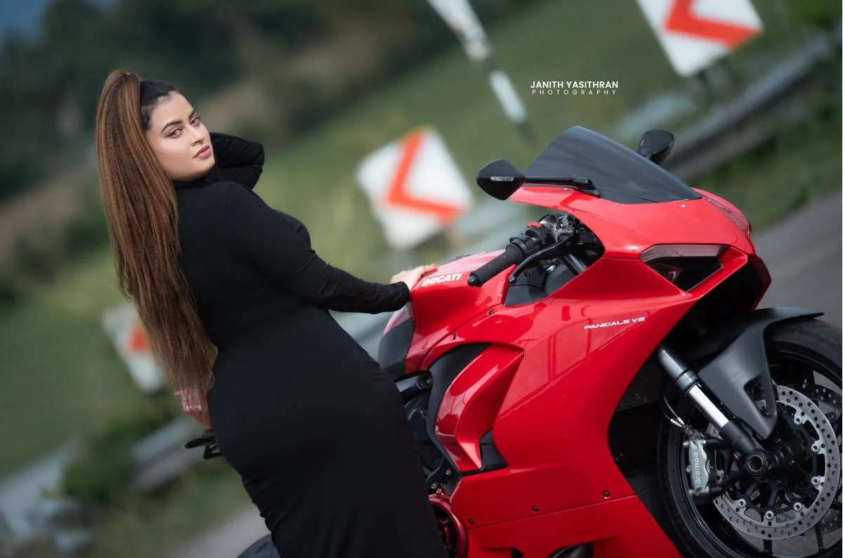Sarah Sangz - Sri Lankan Photoshoot Gallery (6)