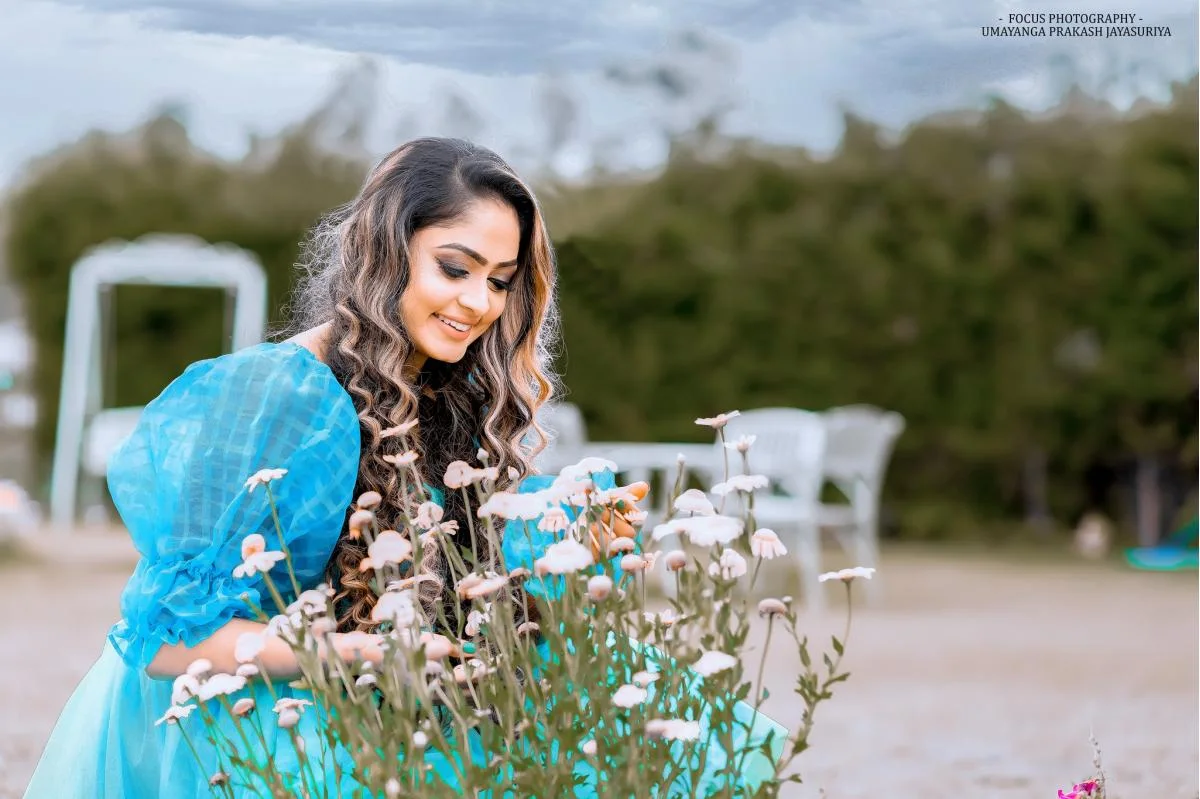 UDITHA & ISHARI - Sri Lankan Photoshoot Gallery (3)