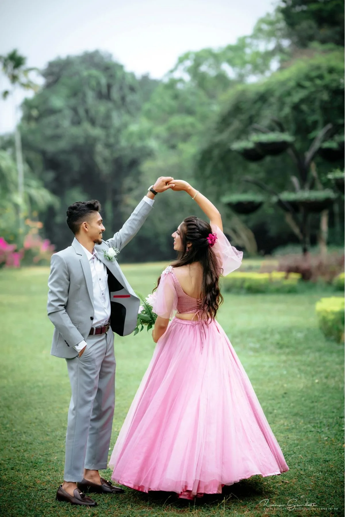 Hiru & Sisitha - Sri Lankan Photoshoot Gallery (8)
