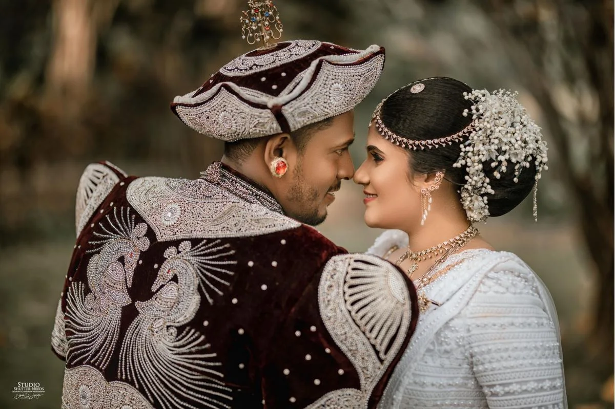Apoorwa & Manoj - Sri Lankan Photoshoot Gallery (6)