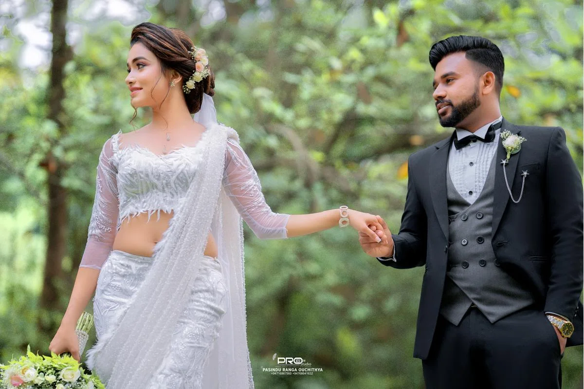PASINDU & ISHARA - Sri Lankan Photoshoot Gallery (16)