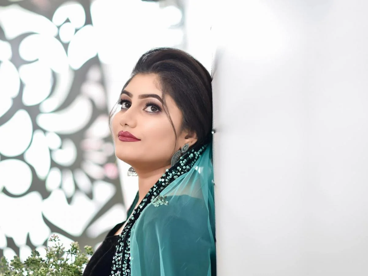 Nimeshika - Sri Lankan Photoshoot Gallery (4)