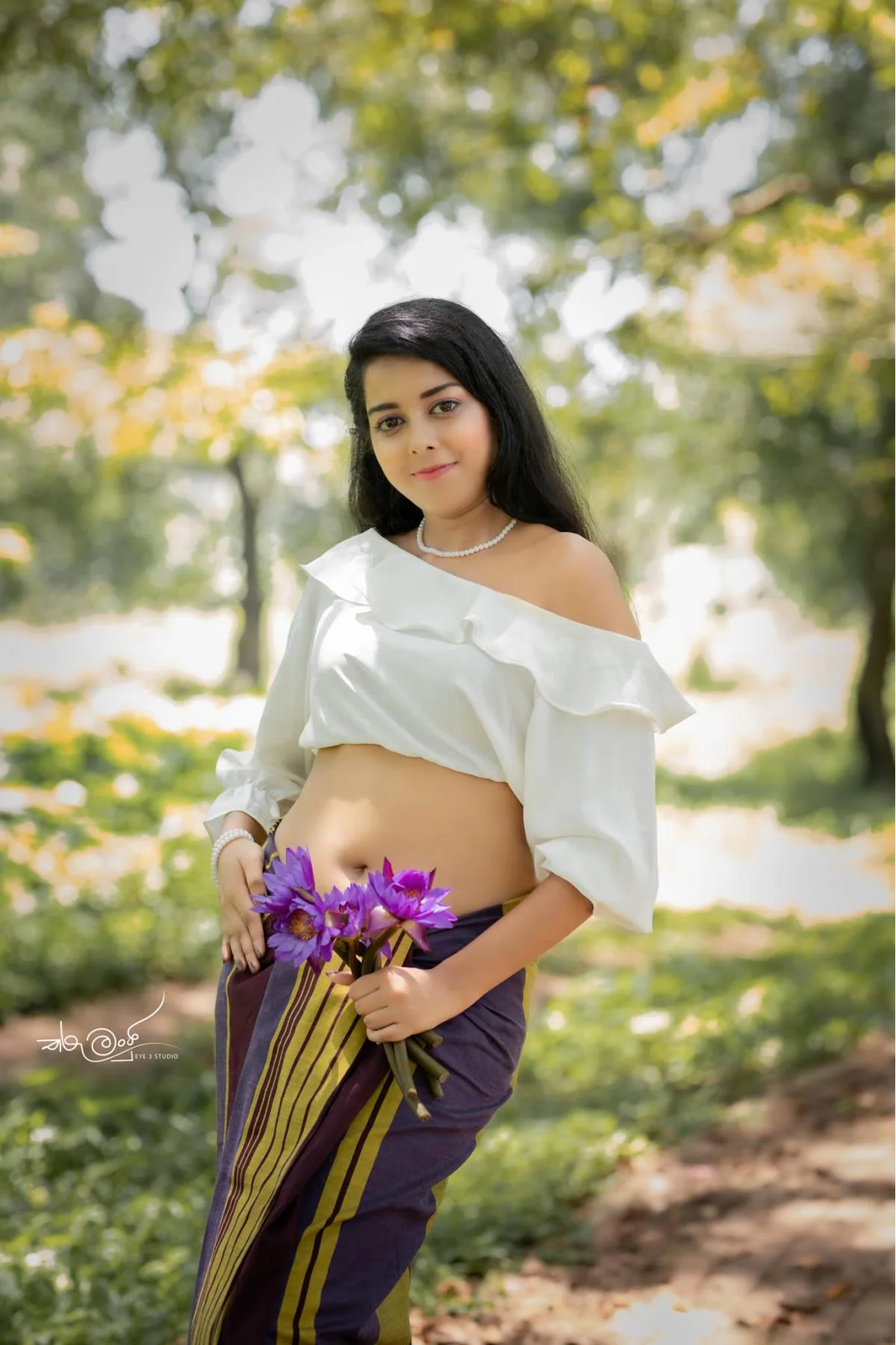Rashmi - Sri Lankan Photoshoot Gallery (7)