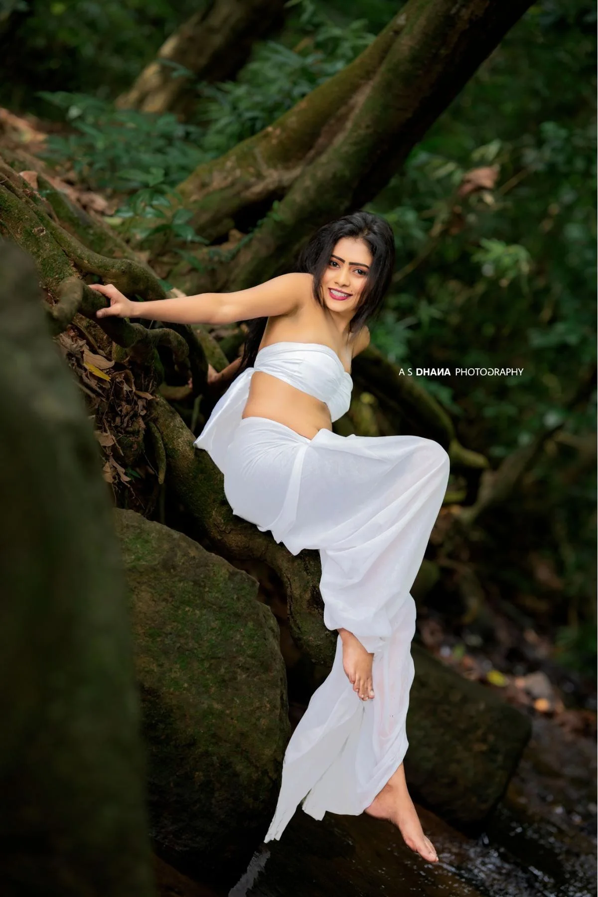 SETHU UPANIRUHARA - Sri Lankan Photoshoot Gallery (8)