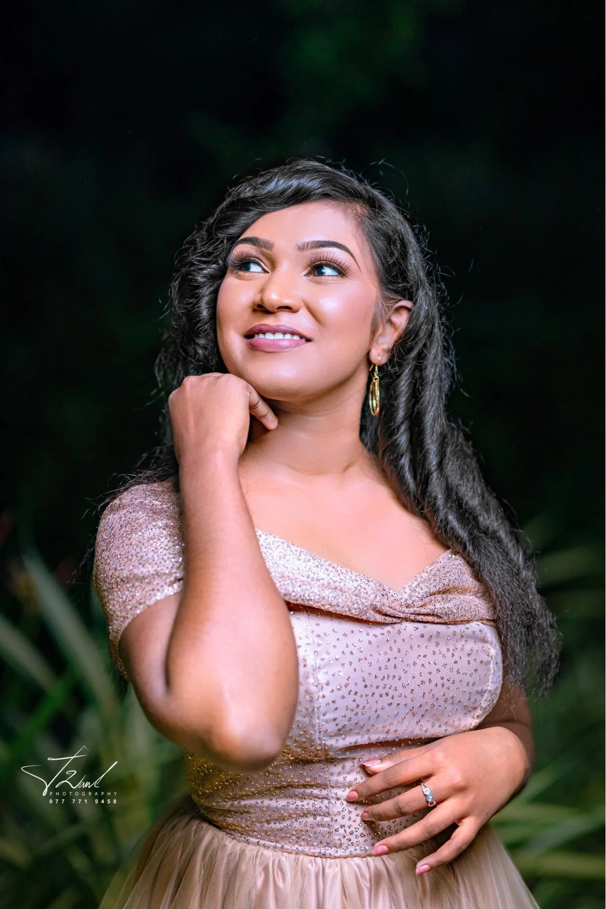 Roshani Dhanushika - Sri Lankan Photoshoot Gallery (9)