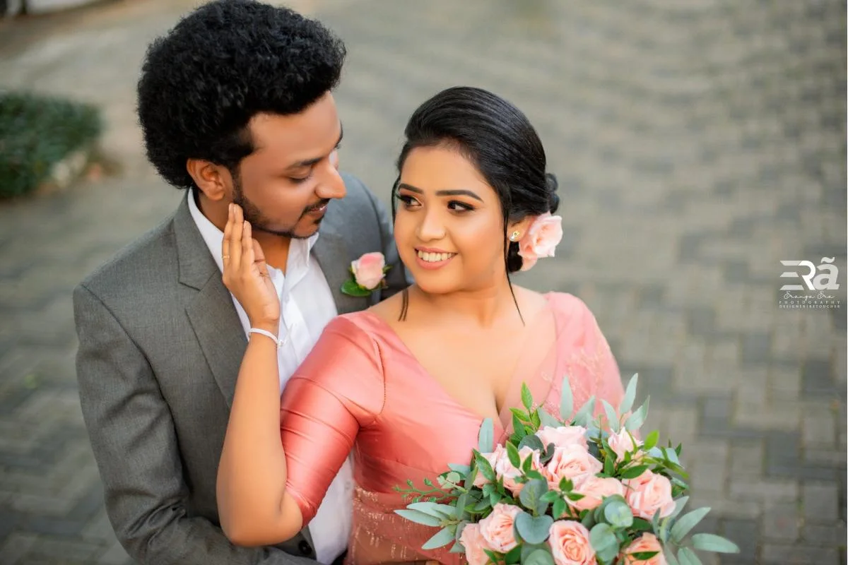 Dilum & Pawani - Sri Lankan Photoshoot Gallery (7)