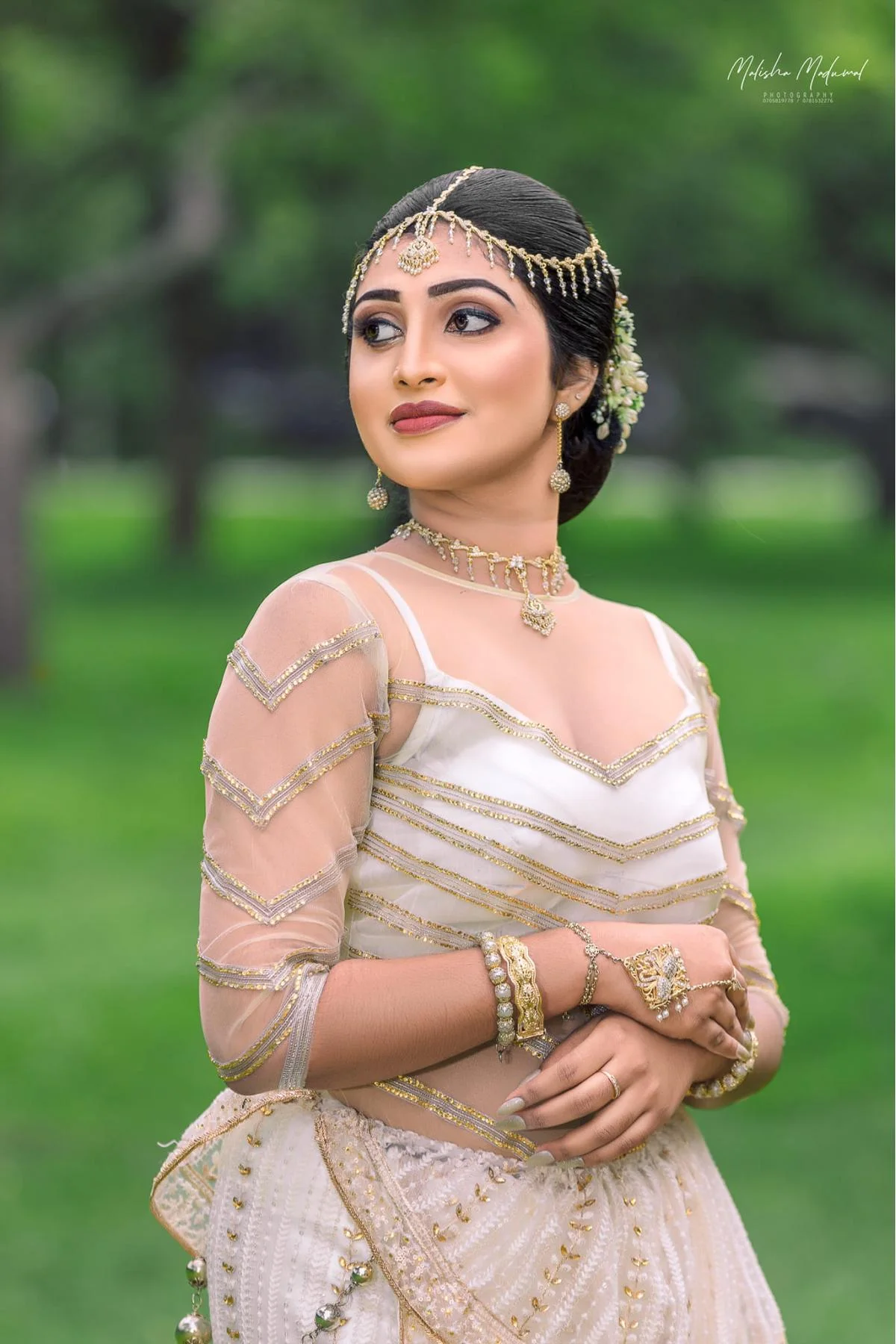 Ishu Hettiarchchi - Sri Lankan Photoshoot Gallery (7)
