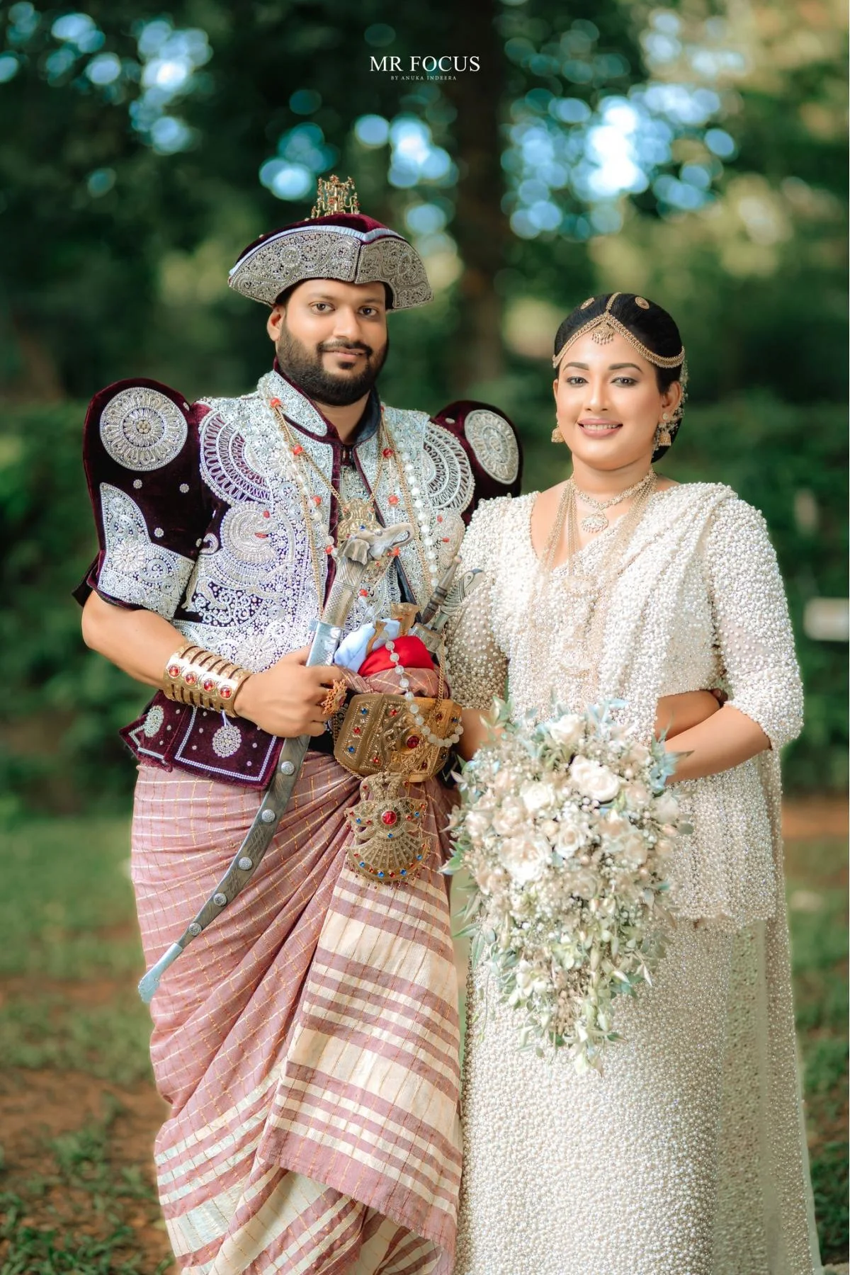 Dimuthu & Sajini  - Sri Lankan Photoshoot Gallery (10)