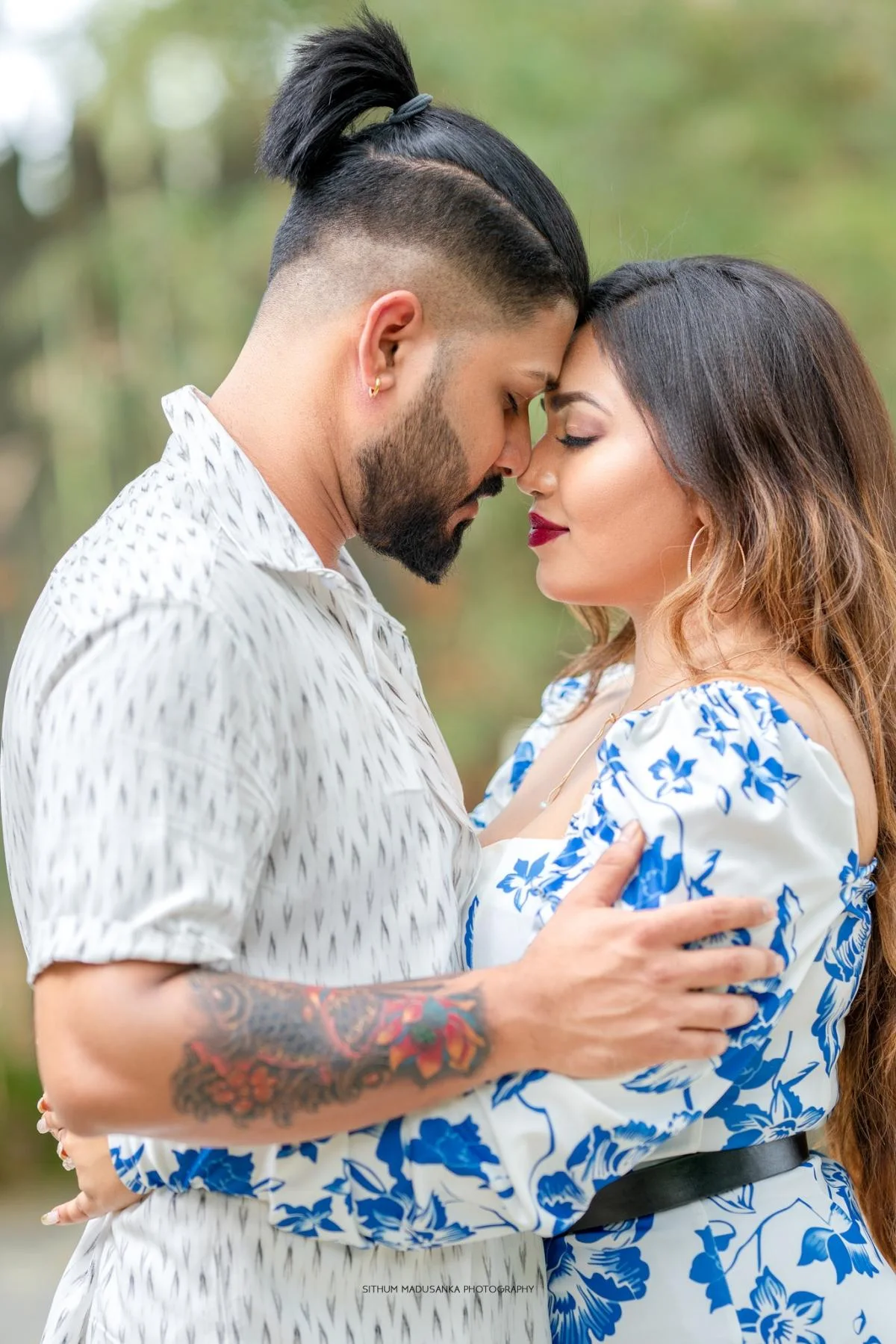 Dulanjana & Shani - Sri Lankan Photoshoot Gallery (13)