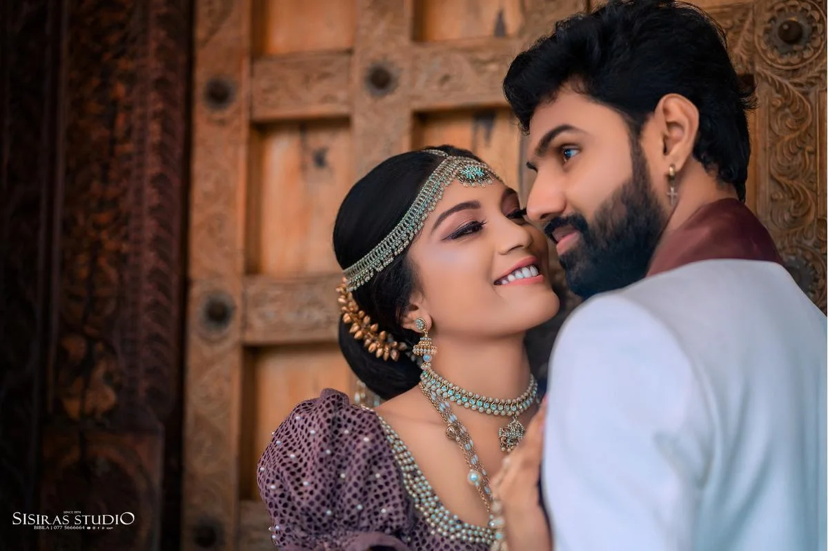 Malindu & Ishara - Sri Lankan Photoshoot Gallery (7)