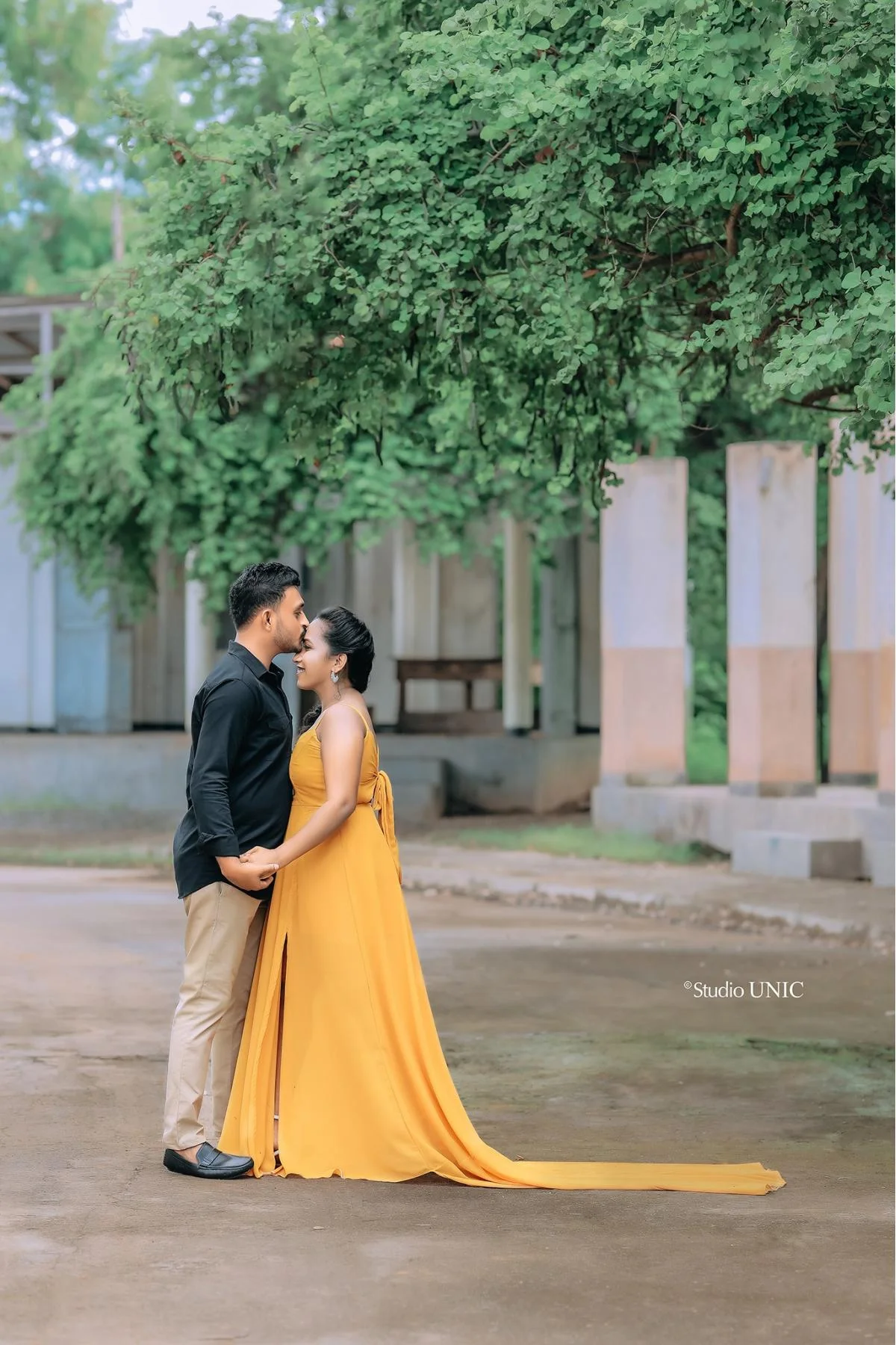 Anusha & Tharindu - Sri Lankan Photoshoot Gallery (9)