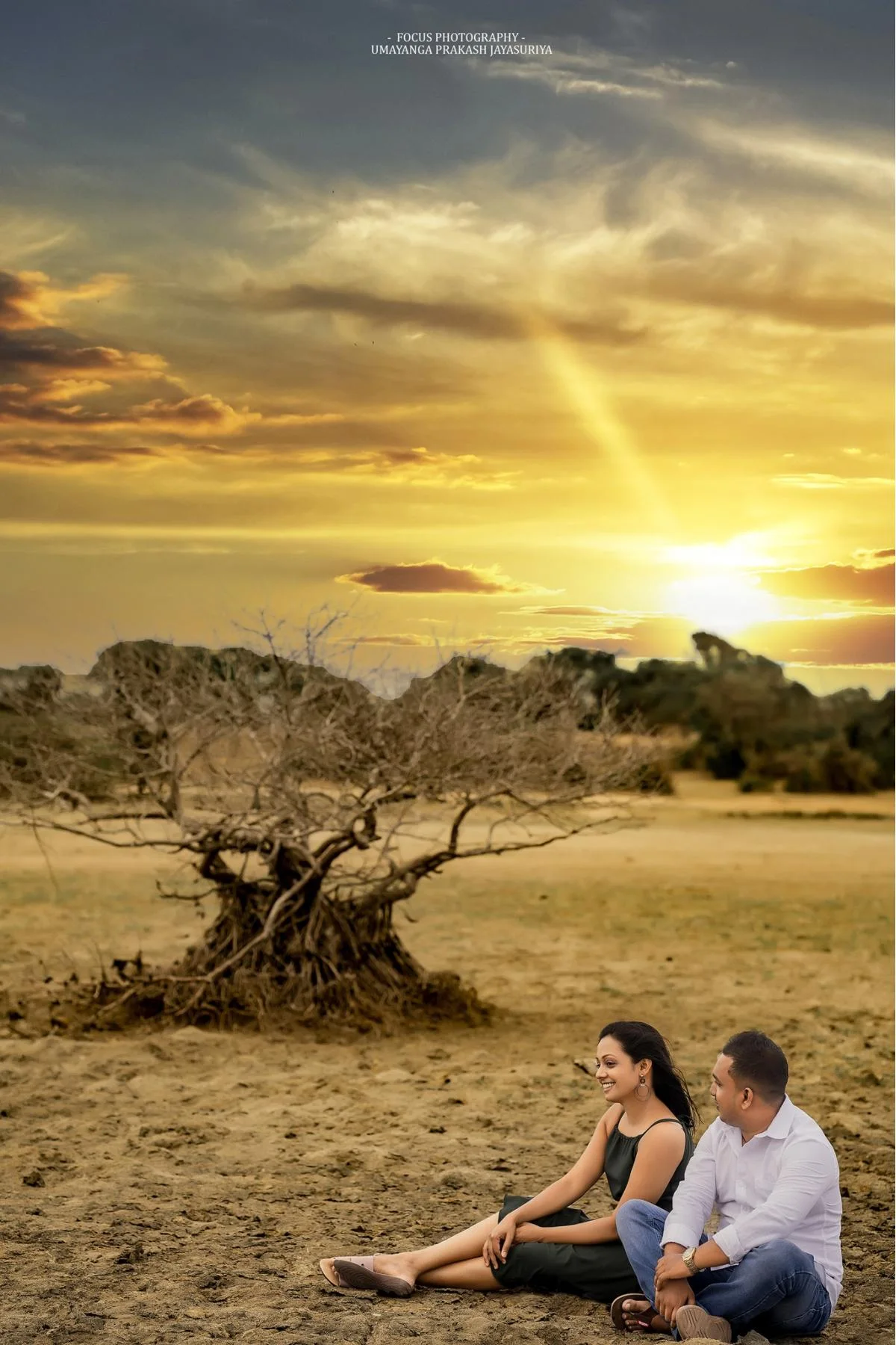 ISURU & AYESHA - Sri Lankan Photoshoot Gallery (8)