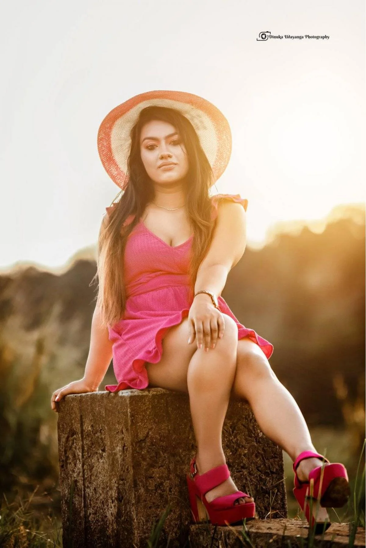 Dinushika - Sri Lankan Photoshoot Gallery (7)